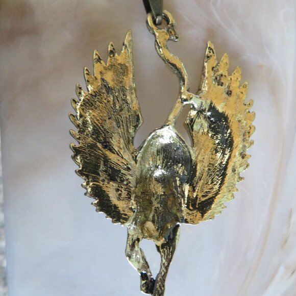 Egyptian Style Cat Pendant Gold Tone Metal 3D 2.75" (F71) - Picture 5 of 5